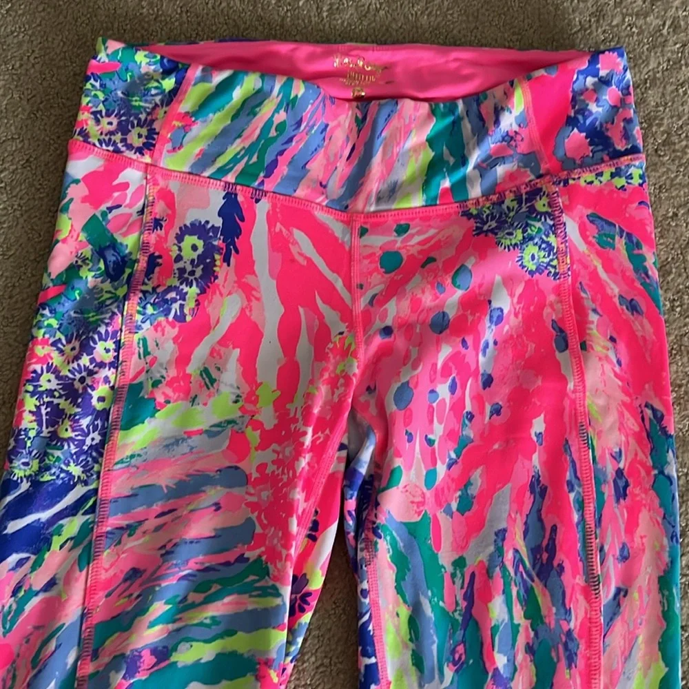 Lilly Pulitzer Luxletic Legging. Size Medium